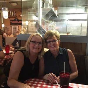 Meet your Posher, Teresa